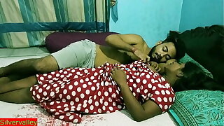 Indian teen couple viral hot sex video!! Village girl vs wise teen boy real sex